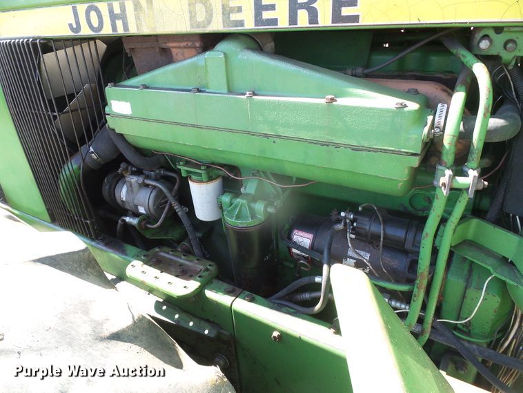 image for item DH4836 1984 John Deere 8650 4WD tractor