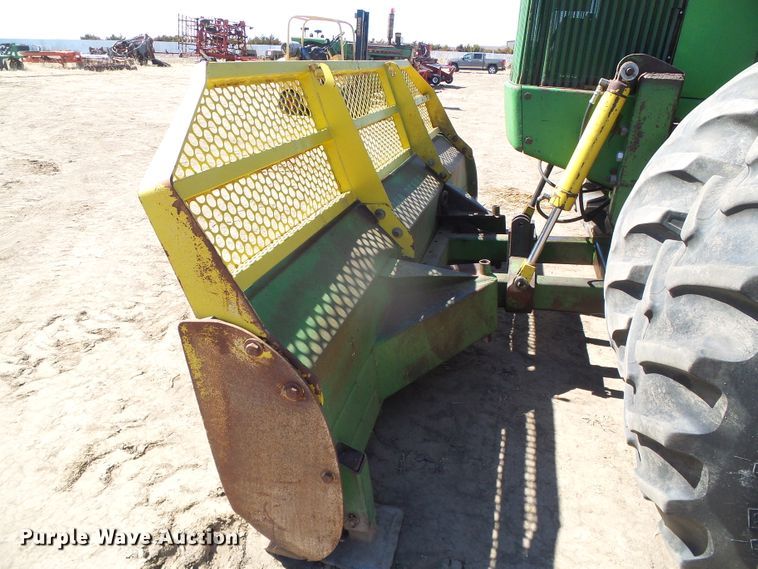 image for item DH4836 1984 John Deere 8650 4WD tractor