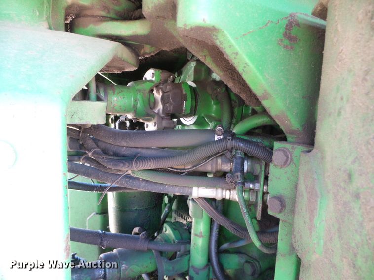image for item DH4836 1984 John Deere 8650 4WD tractor