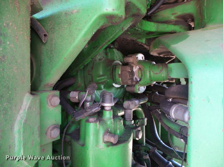 image for item DH4836 1984 John Deere 8650 4WD tractor