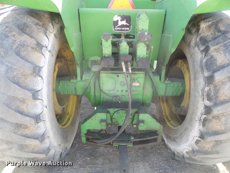 image for item DH4836 1984 John Deere 8650 4WD tractor