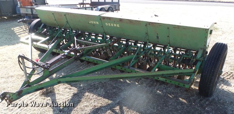 image for item DH4854 John Deere DRA grain drill