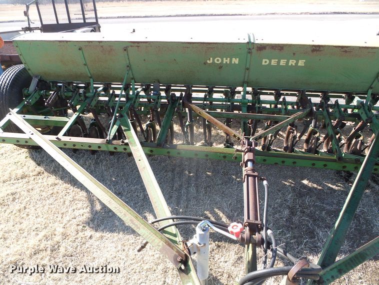 image for item DH4854 John Deere DRA grain drill