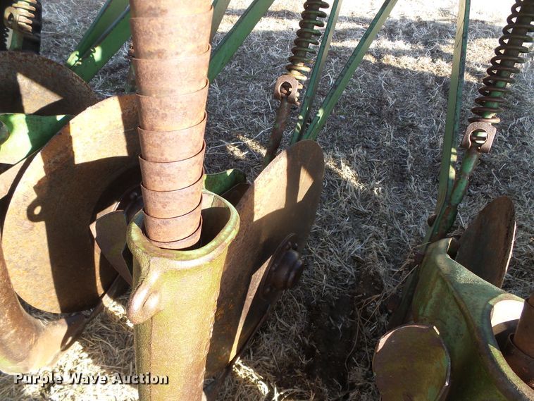 image for item DH4854 John Deere DRA grain drill