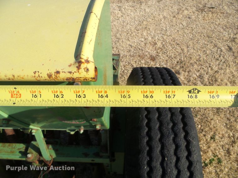 image for item DH4854 John Deere DRA grain drill