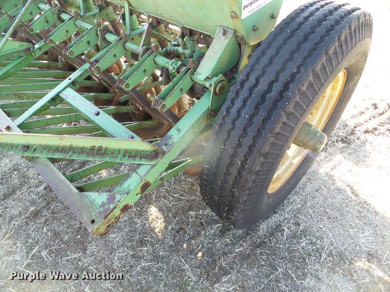image for item DH4854 John Deere DRA grain drill