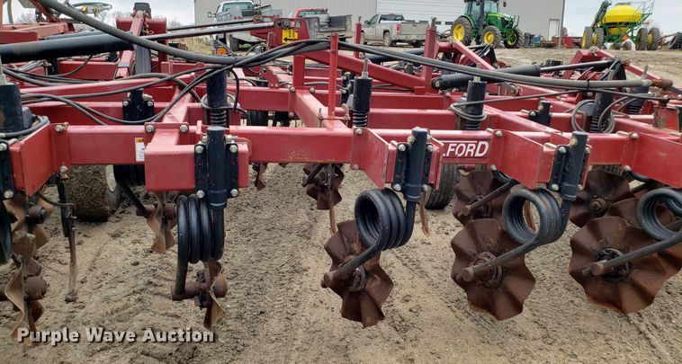 image for item DH5782 2013 Salford L-2141 vertical tillage