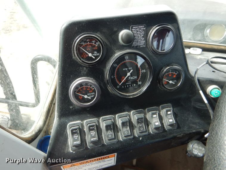 image for item DH6448 2005 SpraCoupe 4450 sprayer