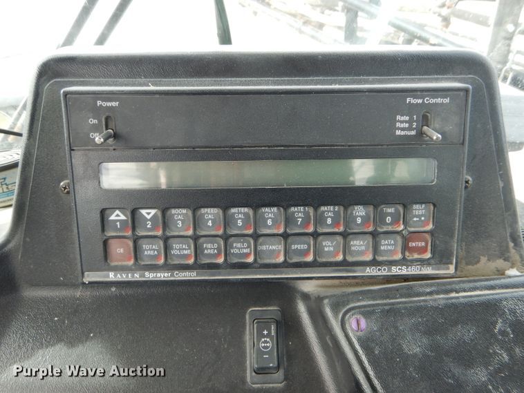 image for item DH6448 2005 SpraCoupe 4450 sprayer