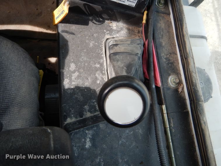 image for item DH6448 2005 SpraCoupe 4450 sprayer