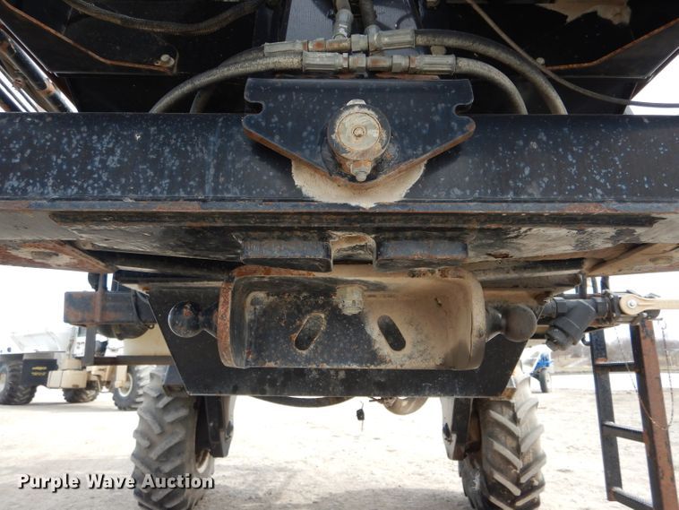 image for item DH6448 2005 SpraCoupe 4450 sprayer