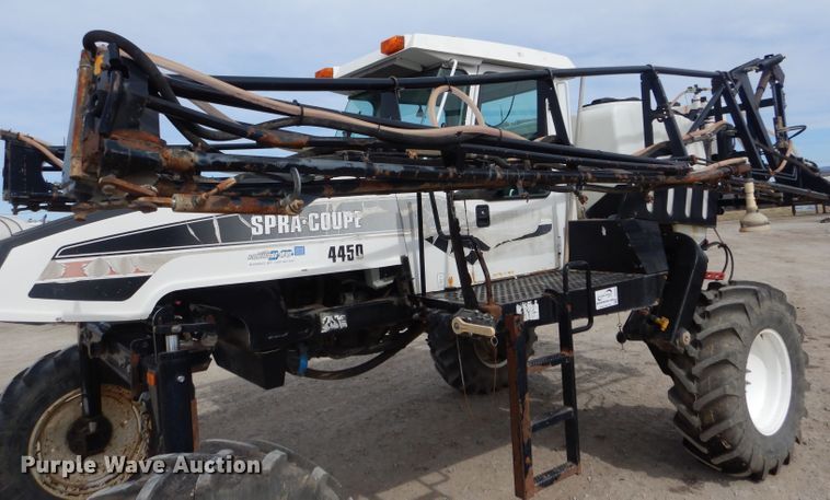 image for item DH6448 2005 SpraCoupe 4450 sprayer