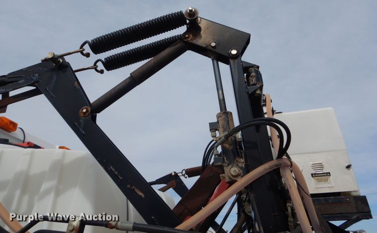 image for item DH6448 2005 SpraCoupe 4450 sprayer