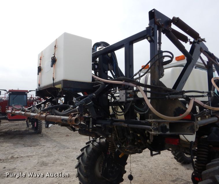 image for item DH6448 2005 SpraCoupe 4450 sprayer