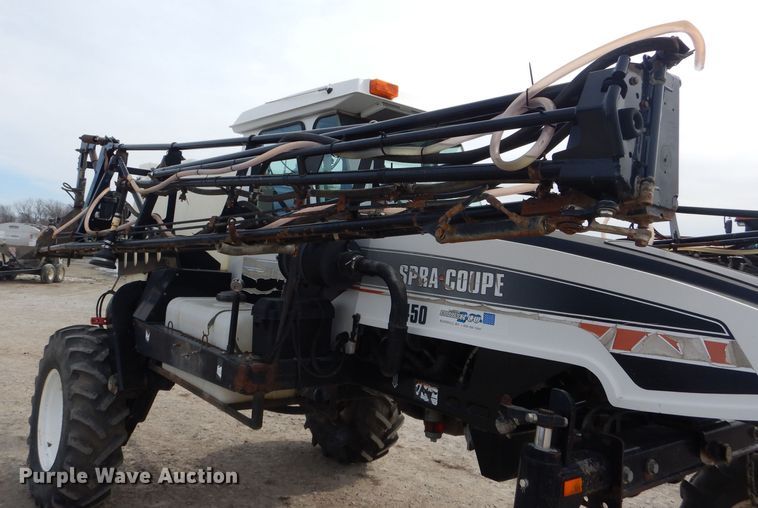 image for item DH6448 2005 SpraCoupe 4450 sprayer