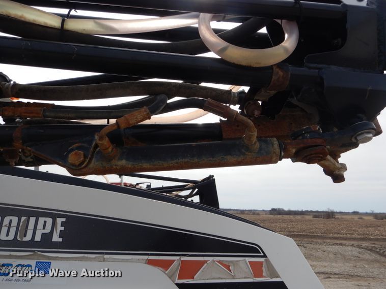 image for item DH6448 2005 SpraCoupe 4450 sprayer