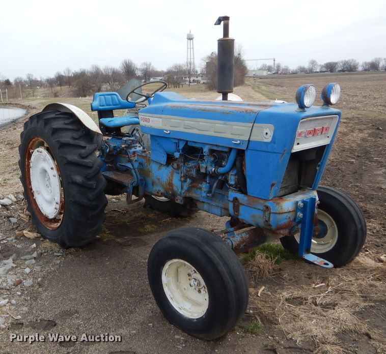 image for item DH6449 Ford 5000 tractor