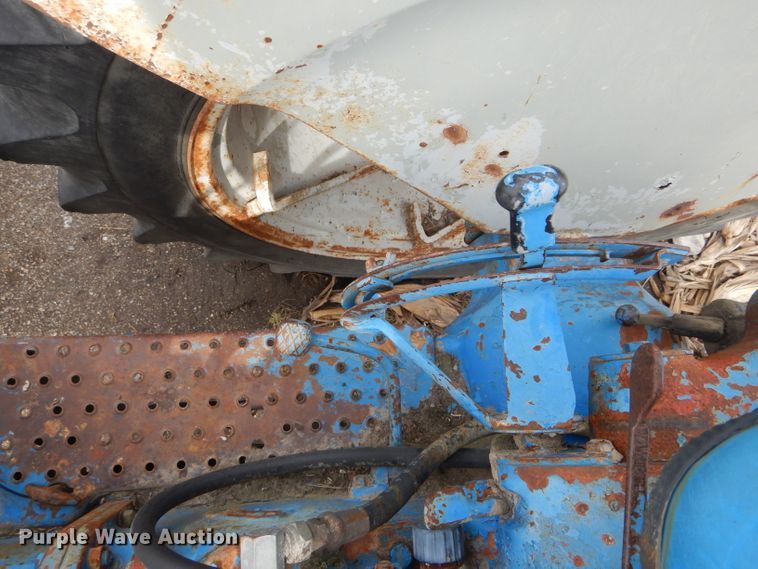 image for item DH6449 Ford 5000 tractor