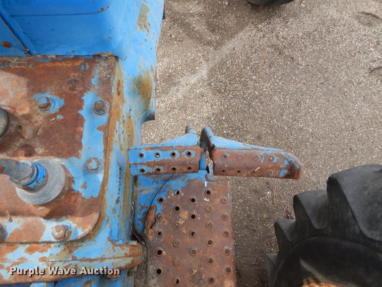 image for item DH6449 Ford 5000 tractor