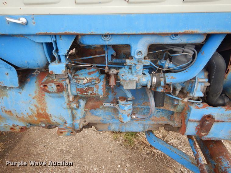 image for item DH6449 Ford 5000 tractor