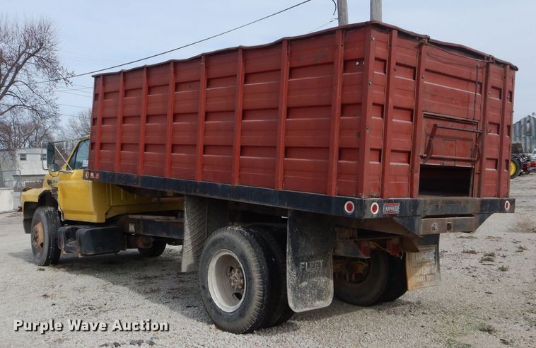 image for item DH6456 1987 Ford F700 grain truck
