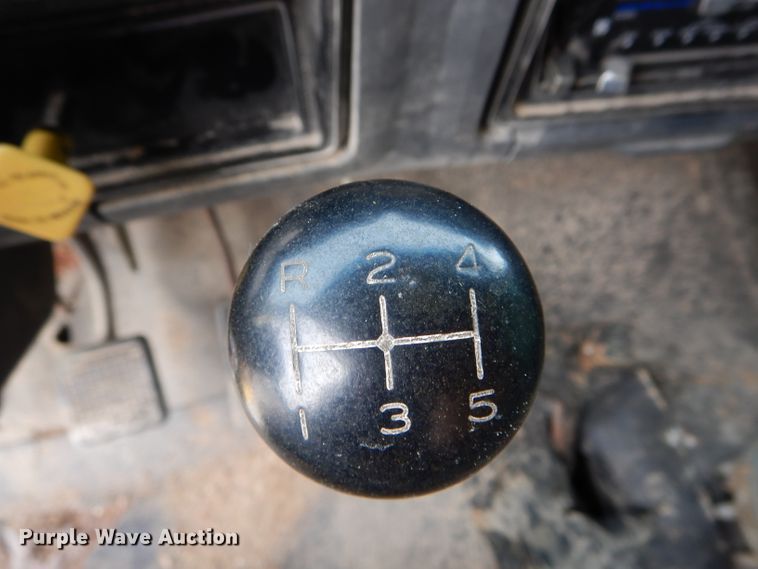 image for item DH6456 1987 Ford F700 grain truck