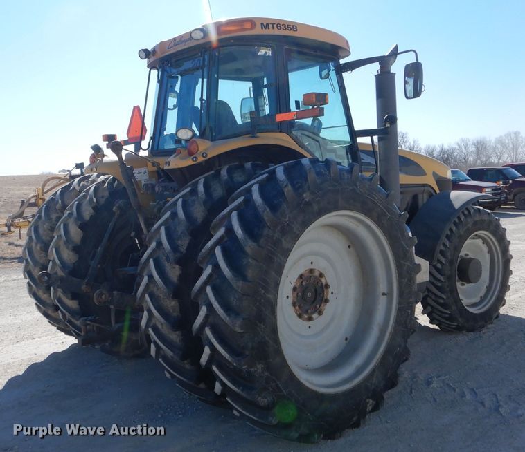 image for item DH6458 2008 Challenger MT635B MFWD tractor
