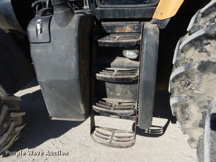 image for item DH6458 2008 Challenger MT635B MFWD tractor