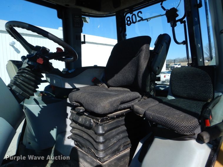 image for item DH6458 2008 Challenger MT635B MFWD tractor