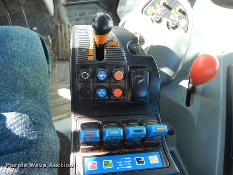 image for item DH6458 2008 Challenger MT635B MFWD tractor