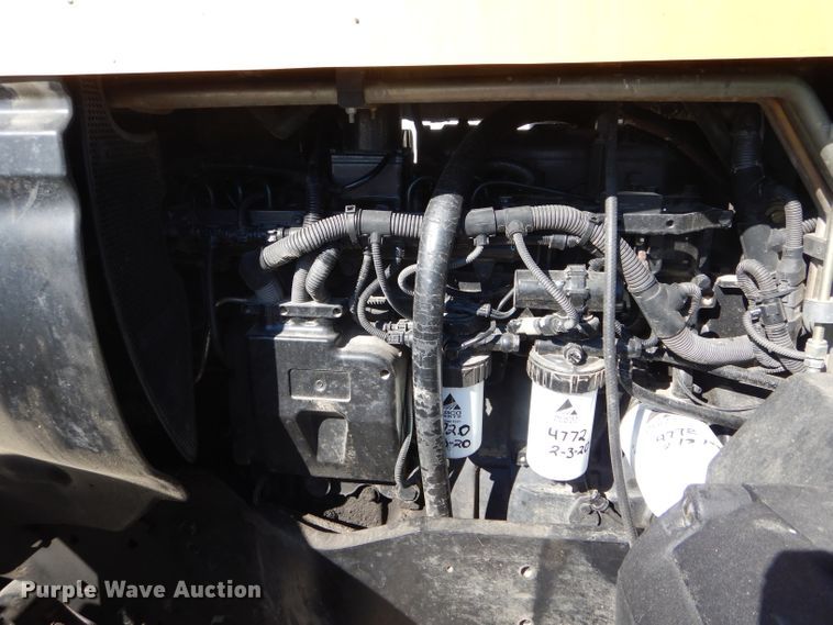 image for item DH6458 2008 Challenger MT635B MFWD tractor