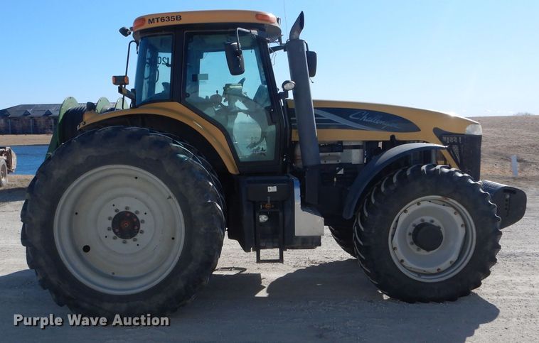 image for item DH6459 2008 Challenger MT635B MFWD tractor
