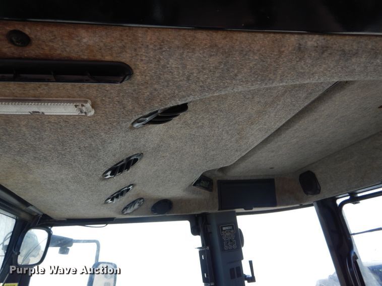 image for item DH6459 2008 Challenger MT635B MFWD tractor