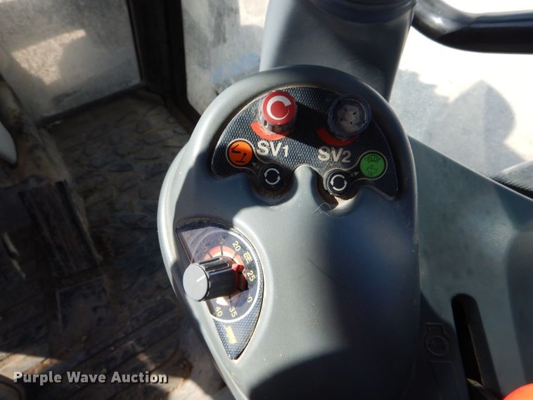 image for item DH6459 2008 Challenger MT635B MFWD tractor