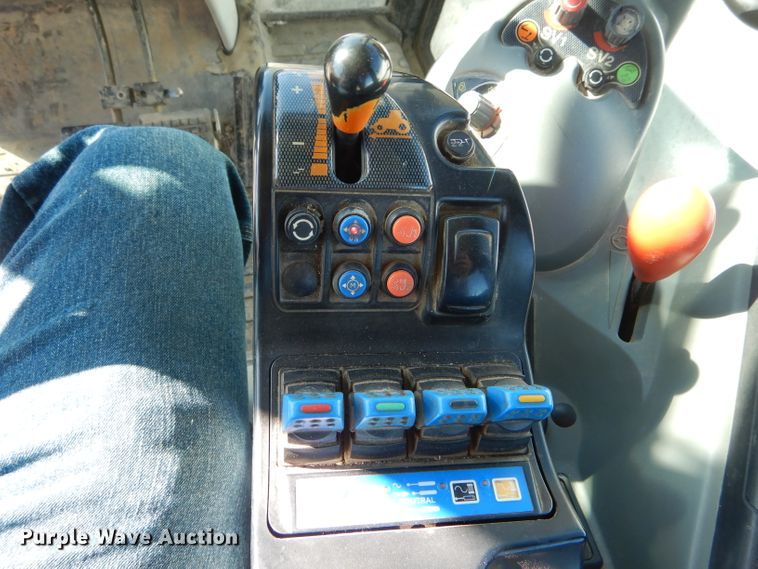 image for item DH6459 2008 Challenger MT635B MFWD tractor