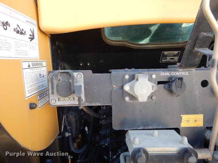 image for item DH6459 2008 Challenger MT635B MFWD tractor