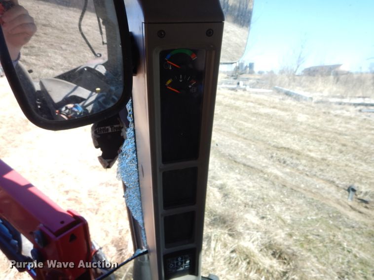 image for item DH6460 Case Maxxum 130 parts only tractor