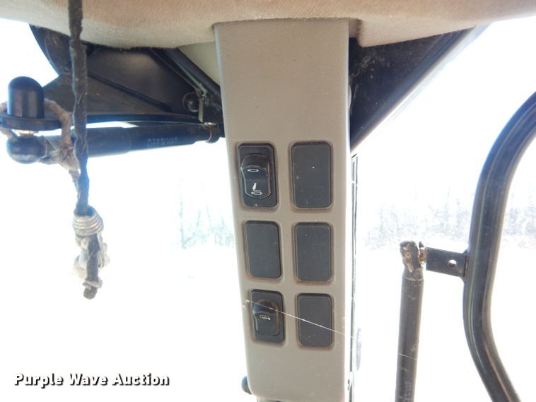 image for item DH6460 Case Maxxum 130 parts only tractor