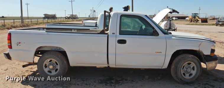 image for item DI0036 1999 Chevrolet Silverado 1500 pickup truck