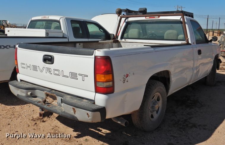 image for item DI0036 1999 Chevrolet Silverado 1500 pickup truck