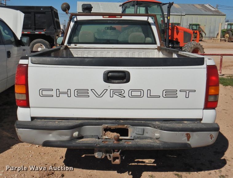 image for item DI0036 1999 Chevrolet Silverado 1500 pickup truck