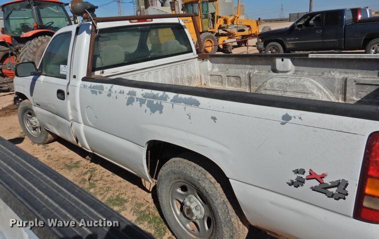 image for item DI0036 1999 Chevrolet Silverado 1500 pickup truck