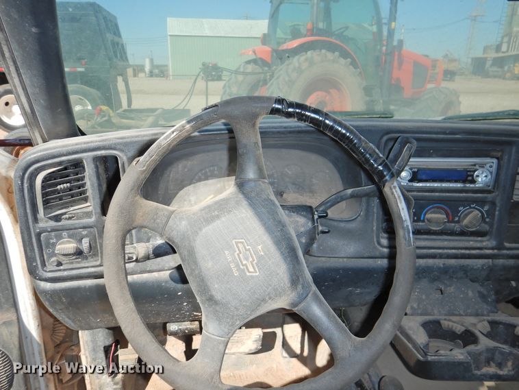 image for item DI0036 1999 Chevrolet Silverado 1500 pickup truck