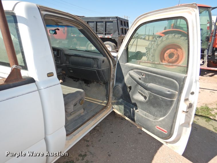 image for item DI0036 1999 Chevrolet Silverado 1500 pickup truck