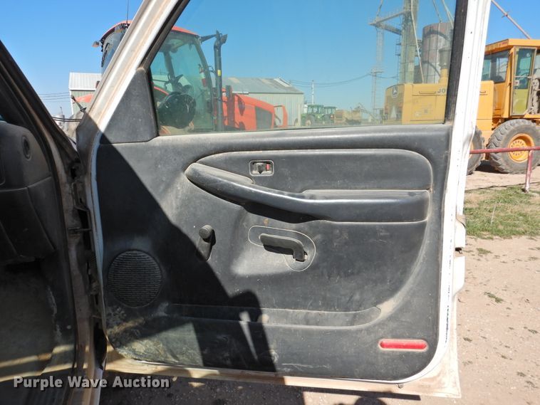 image for item DI0036 1999 Chevrolet Silverado 1500 pickup truck