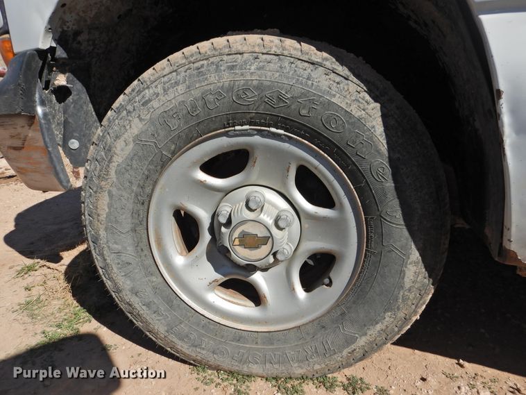 image for item DI0036 1999 Chevrolet Silverado 1500 pickup truck