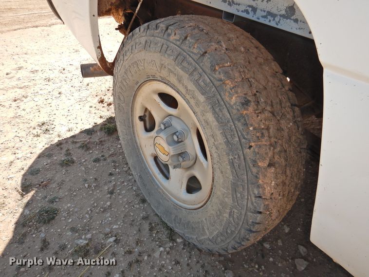 image for item DI0036 1999 Chevrolet Silverado 1500 pickup truck