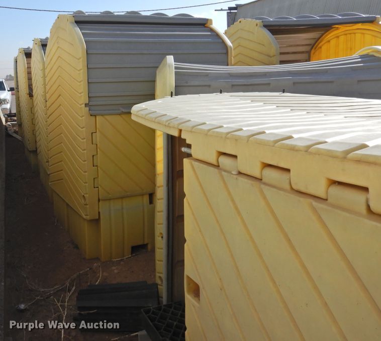 image for item DI0050 (13) Ultratec Ultra-Hard top spill pallets