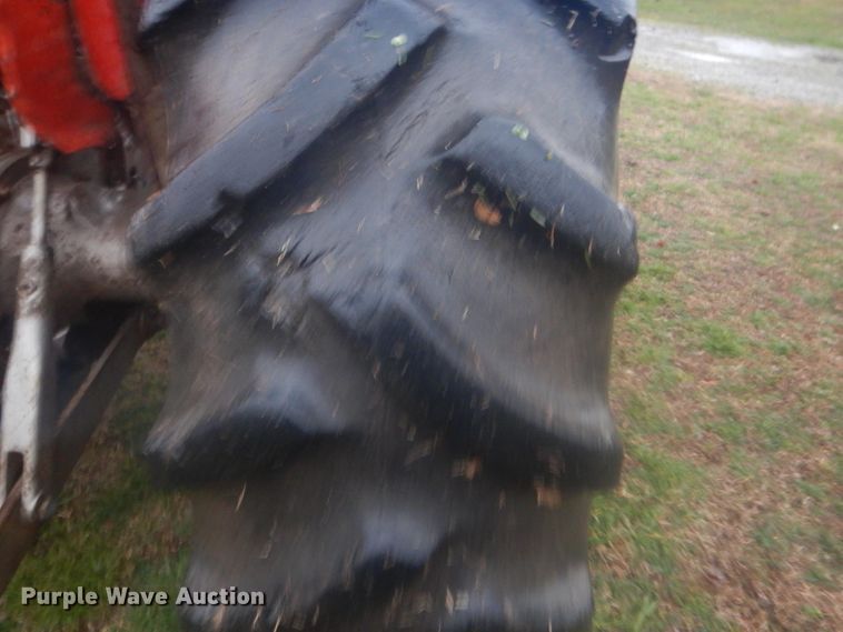 image for item DI2465 Massey Ferguson 165 tractor