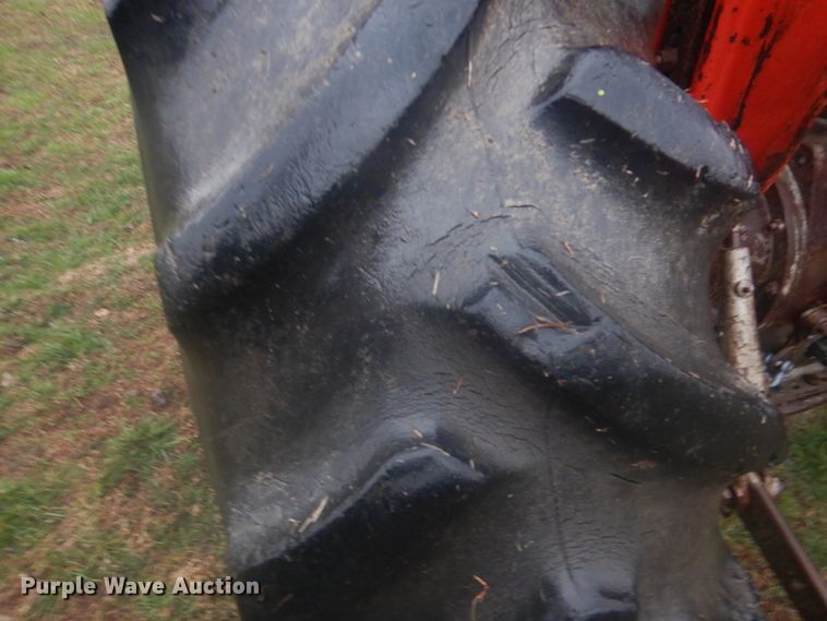 image for item DI2465 Massey Ferguson 165 tractor